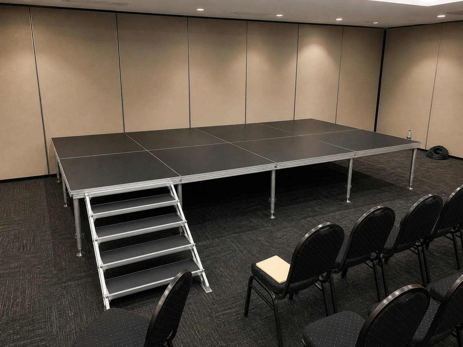 Vista 20 de Set Escenario 6x3 Metros con Escalera Optux