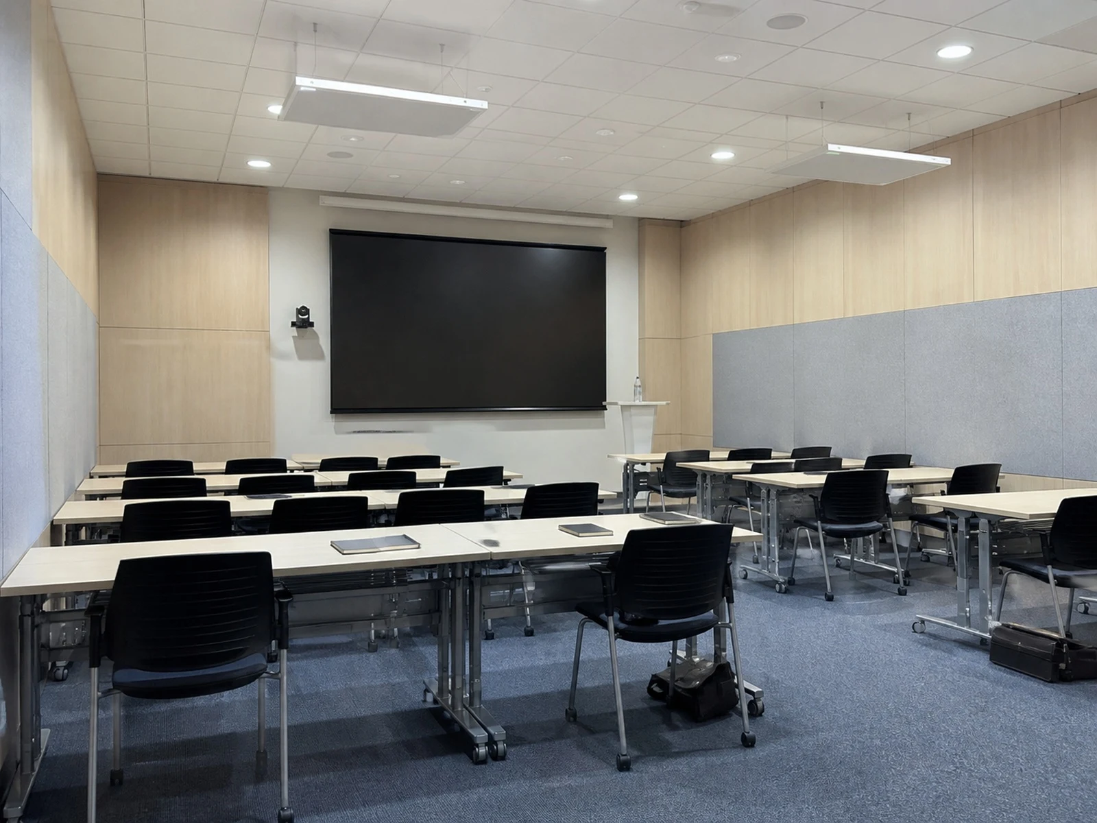 Vista 20 de Sala Ejecutiva SE-40 Dante Pro
